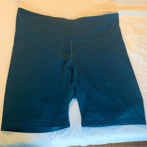 Old Navy active go dry bike short size XXL teal great condition